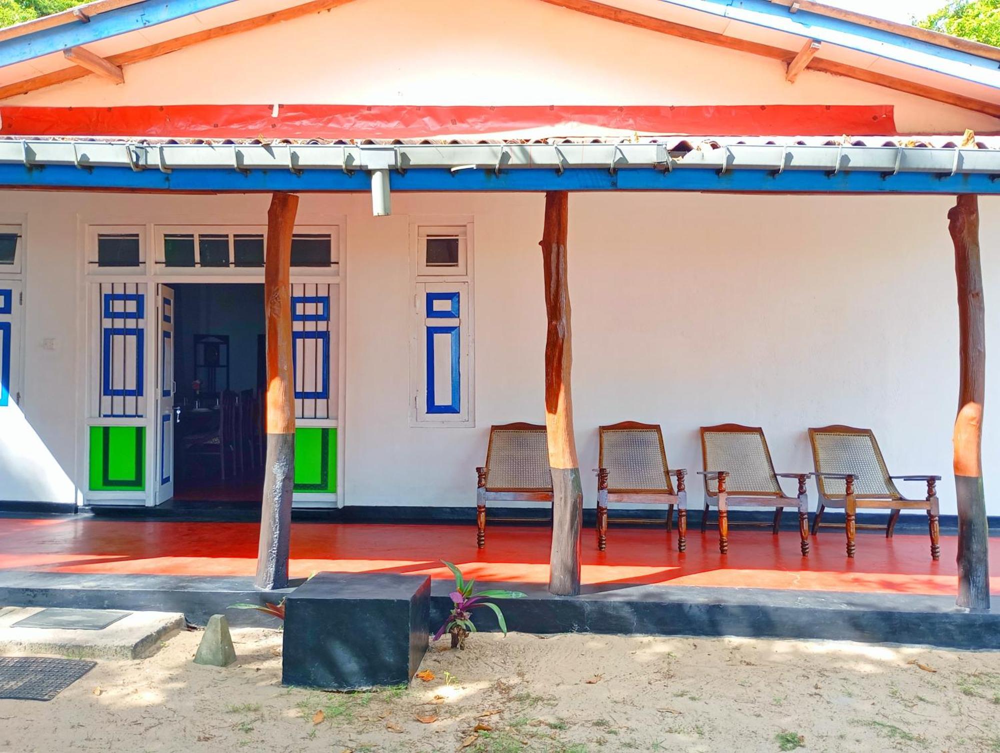 Hotel Blissbay @ The Rock Nilaveli Exterior foto